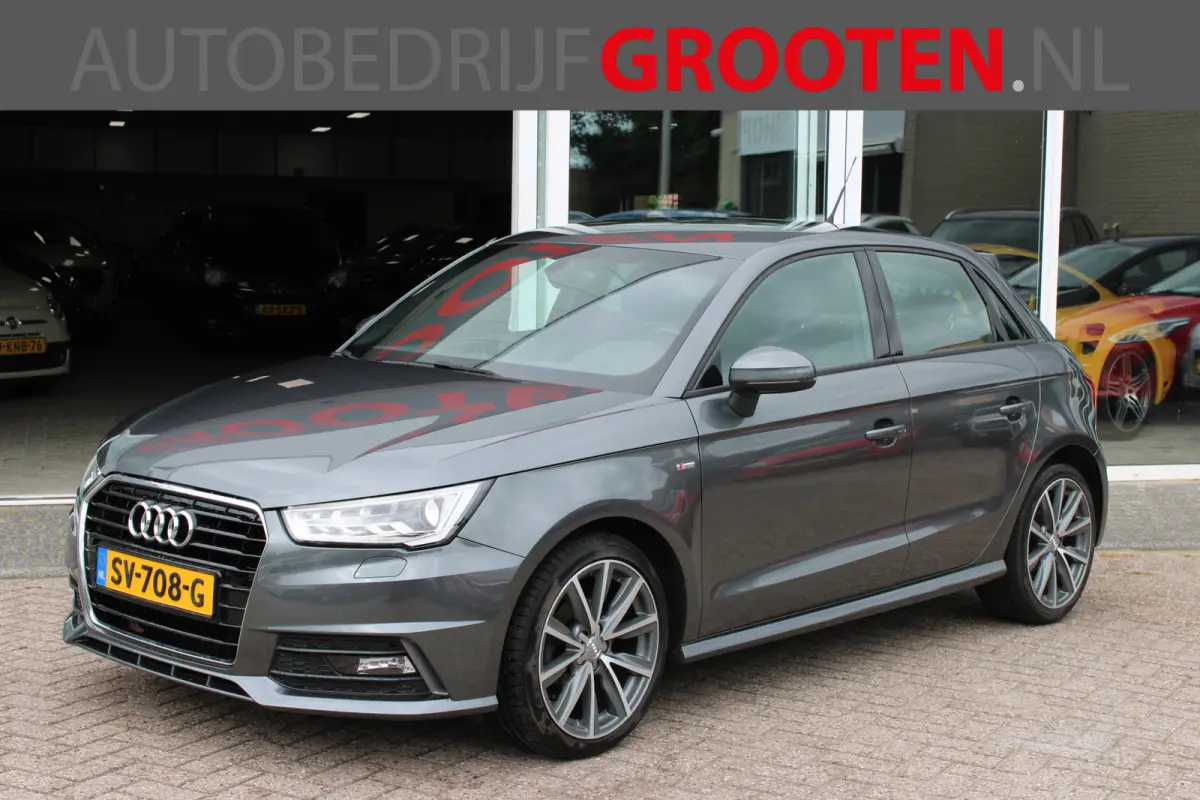 1.0 TFSI Advance Sport//S-Line//85.168km!!