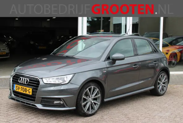 1.0 TFSI Advance Sport//S-Line//85.168km!!