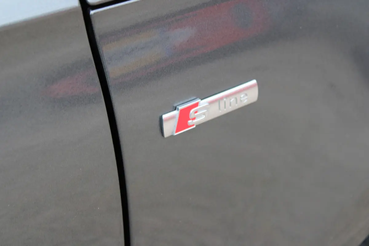 1.0 TFSI Advance Sport//S-Line//85.168km!!