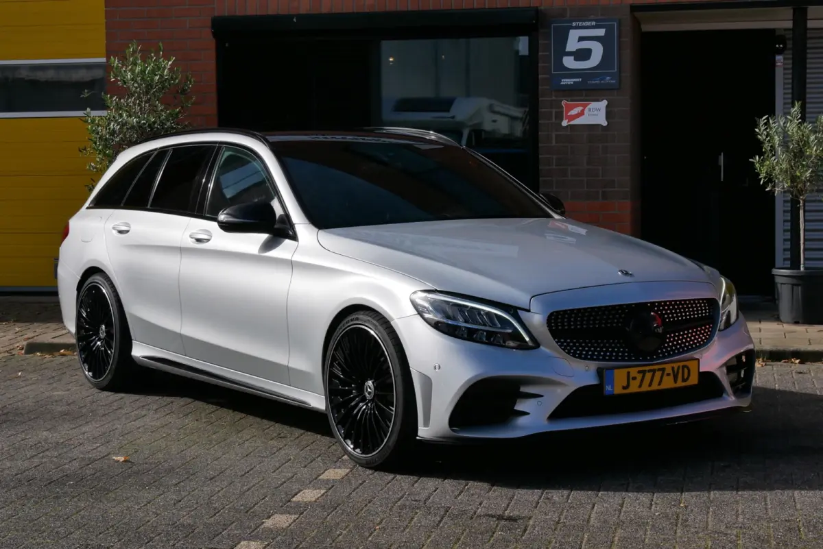 200 c43 AMG look. camera. stoelverwarming. leder