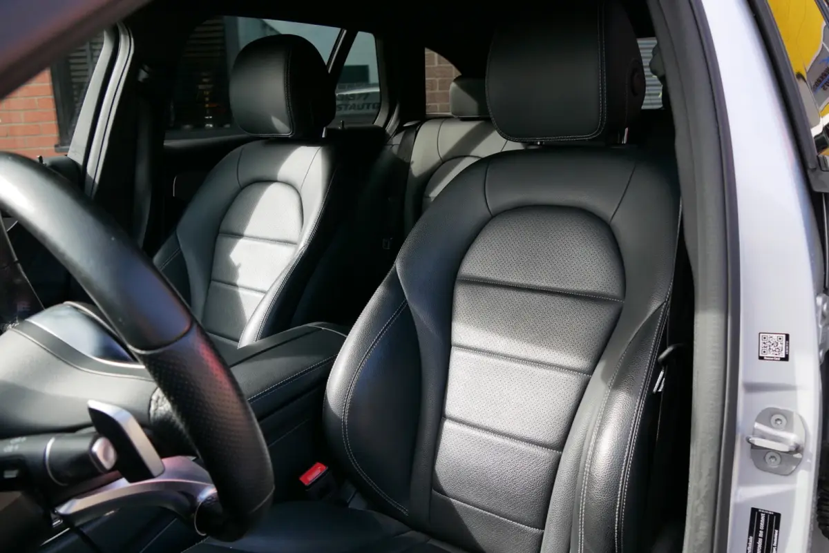 200 c43 AMG look. camera. stoelverwarming. leder
