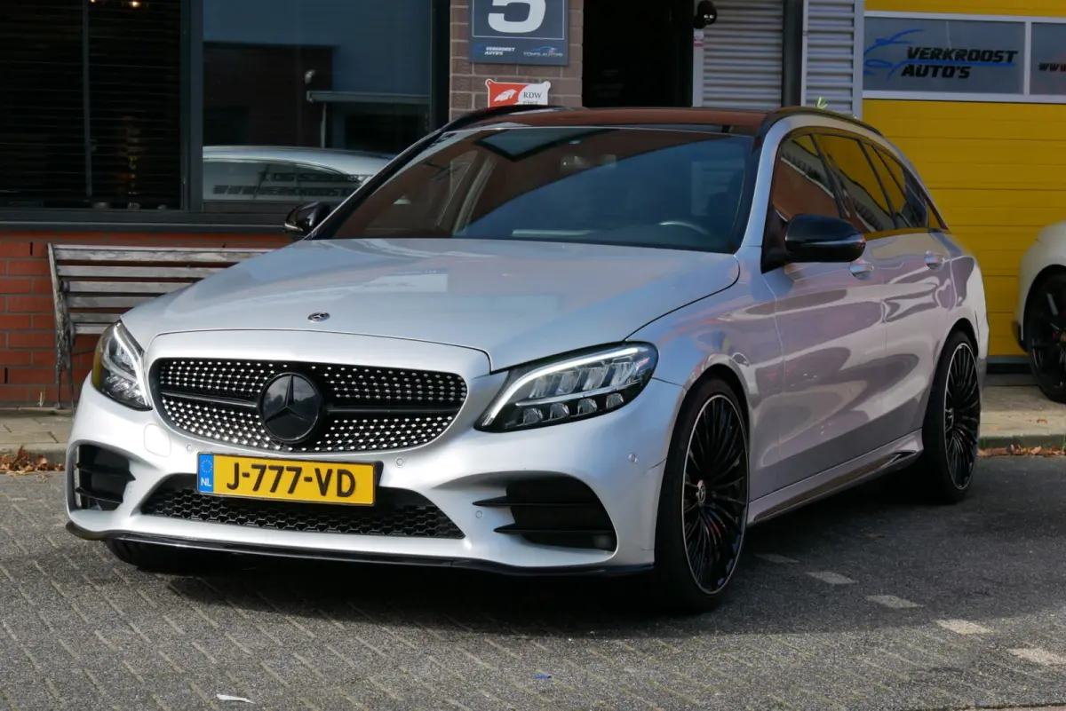 200 c43 AMG look. camera. stoelverwarming. leder