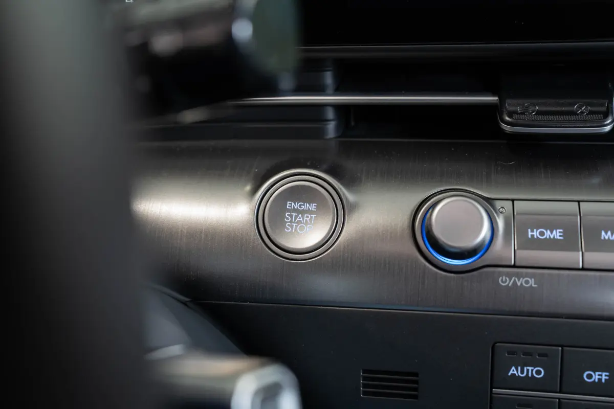 1.6 GDI HEV Premium Sky | Schuif-Kanteldak | Stoel & Stuurverwarming | Bose Audio | Keyless | Navigatie | Climate Controle |