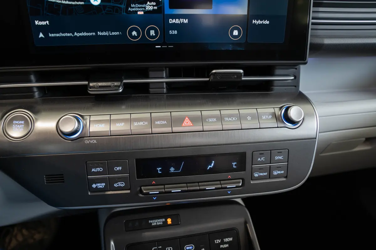 1.6 GDI HEV Premium Sky | Schuif-Kanteldak | Stoel & Stuurverwarming | Bose Audio | Keyless | Navigatie | Climate Controle |
