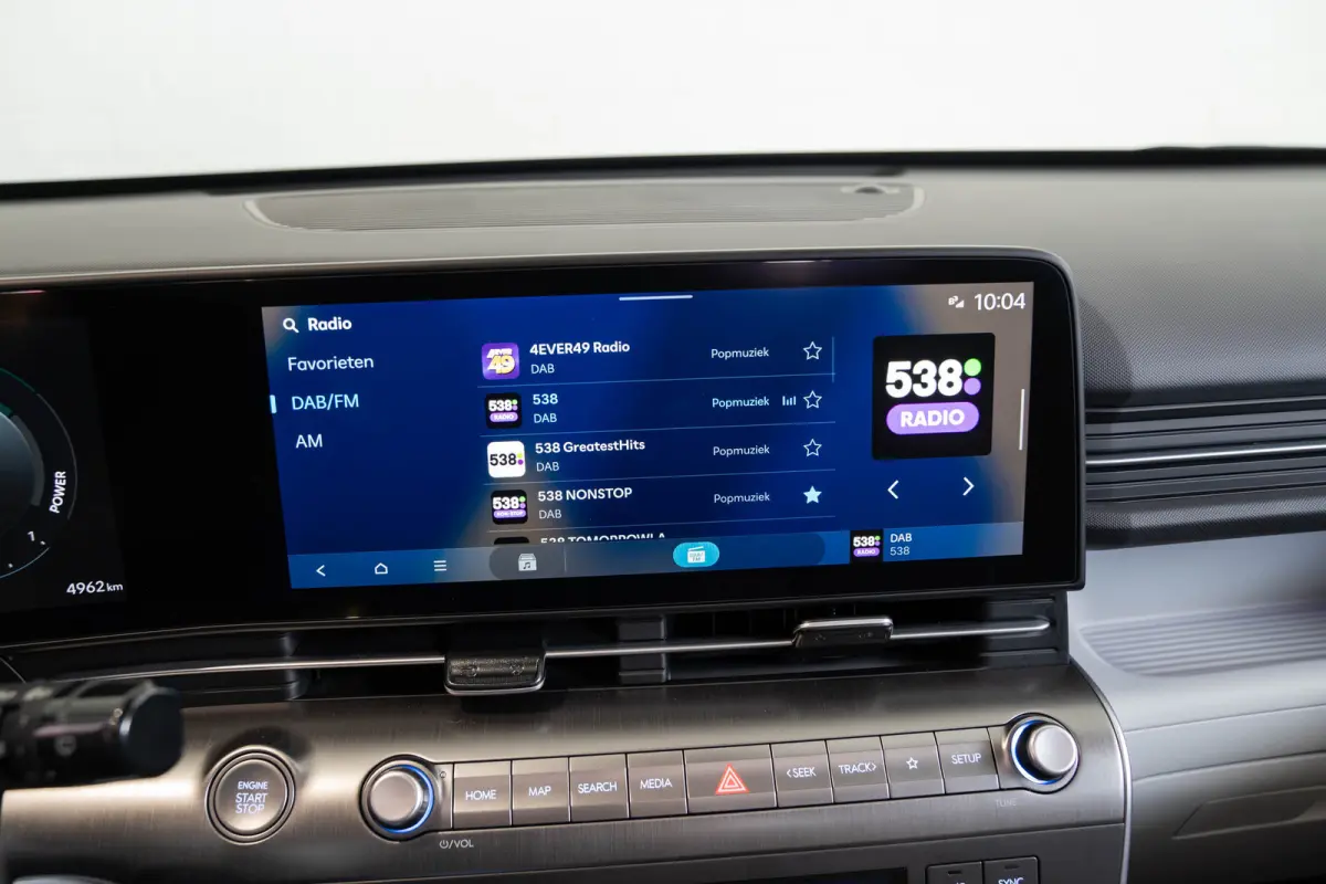 1.6 GDI HEV Premium Sky | Schuif-Kanteldak | Stoel & Stuurverwarming | Bose Audio | Keyless | Navigatie | Climate Controle |