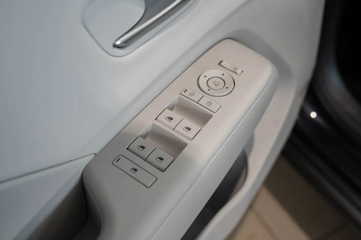 1.6 GDI HEV Premium Sky | Schuif-Kanteldak | Stoel & Stuurverwarming | Bose Audio | Keyless | Navigatie | Climate Controle |