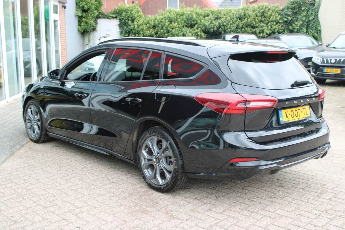 1.0 EcoBoost Hybrid ST Line