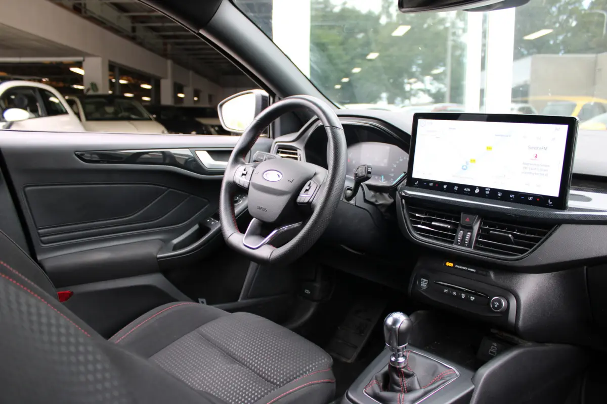 1.0 EcoBoost Hybrid ST Line