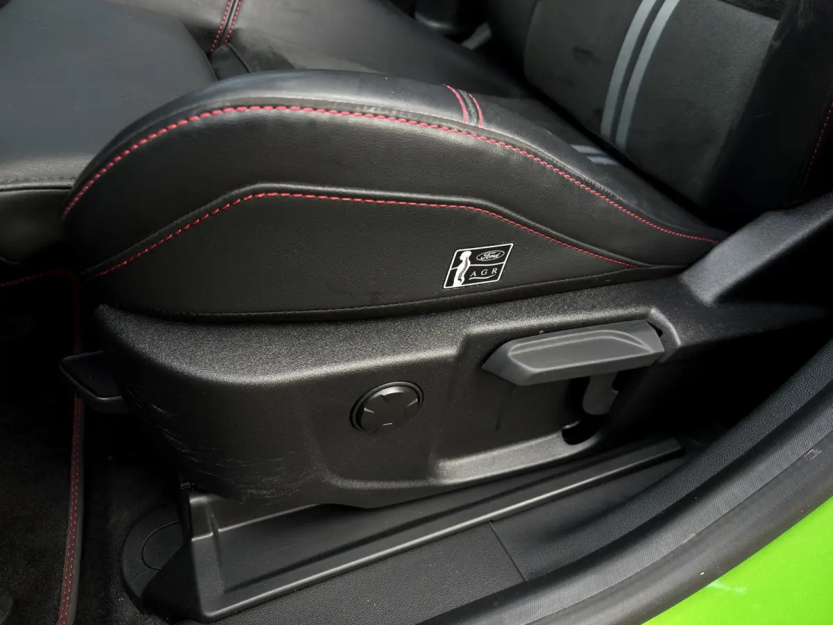 1.5 EcoBoost ST-X 200pk | Performance Pack | Org. NL | Pano | Stoelverwarming | Camera
