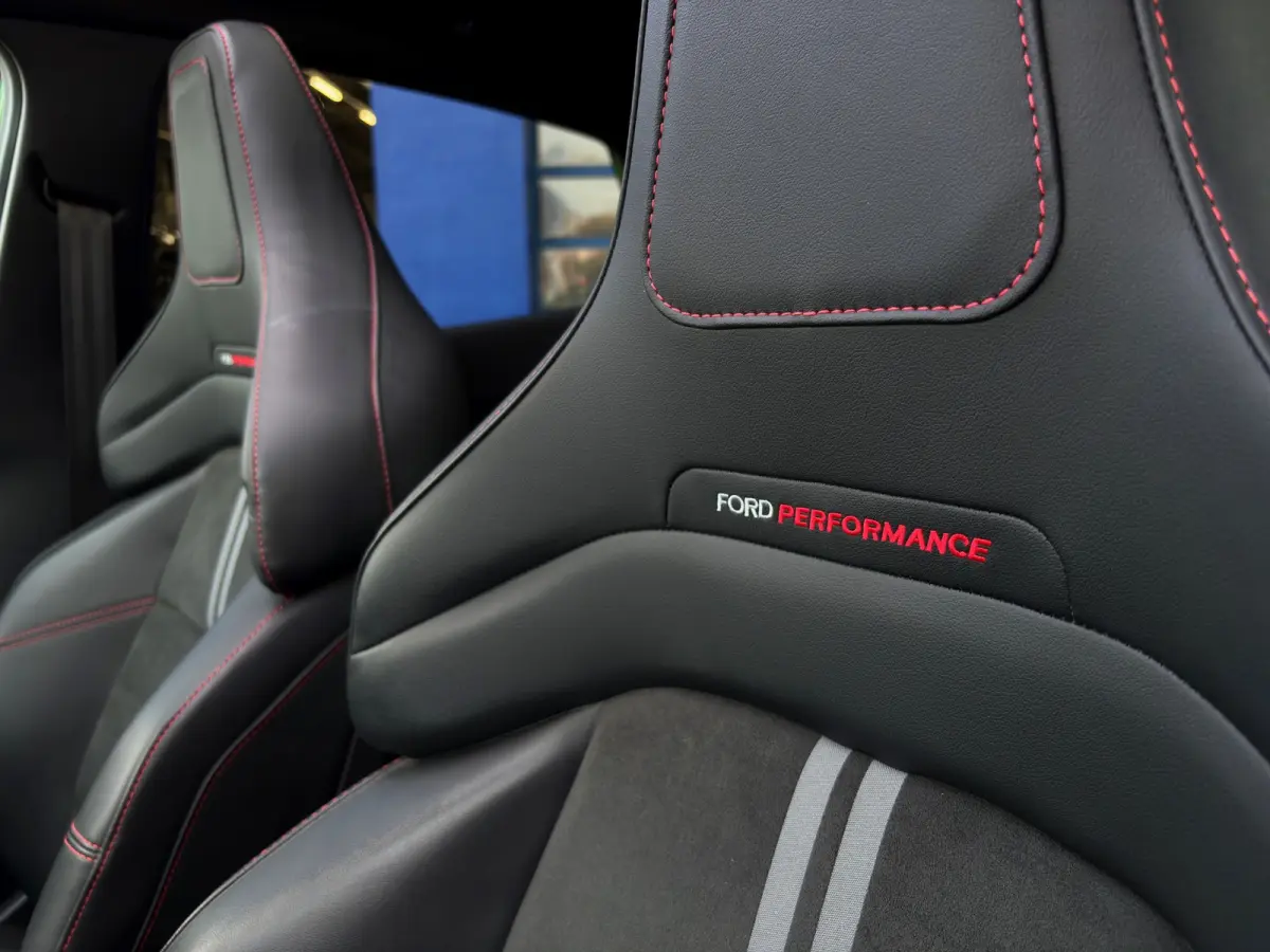 1.5 EcoBoost ST-X 200pk | Performance Pack | Org. NL | Pano | Stoelverwarming | Camera