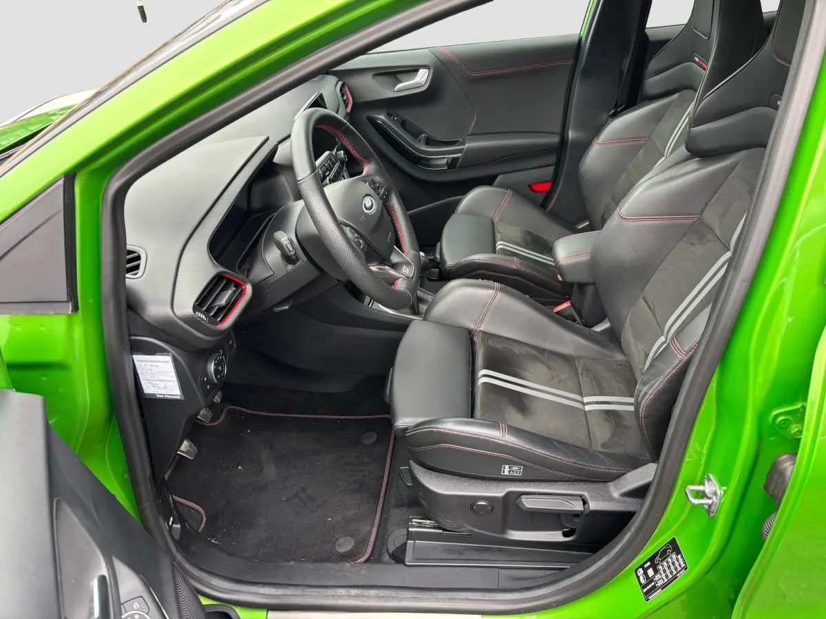1.5 EcoBoost ST-X 200pk | Performance Pack | Org. NL | Pano | Stoelverwarming | Camera