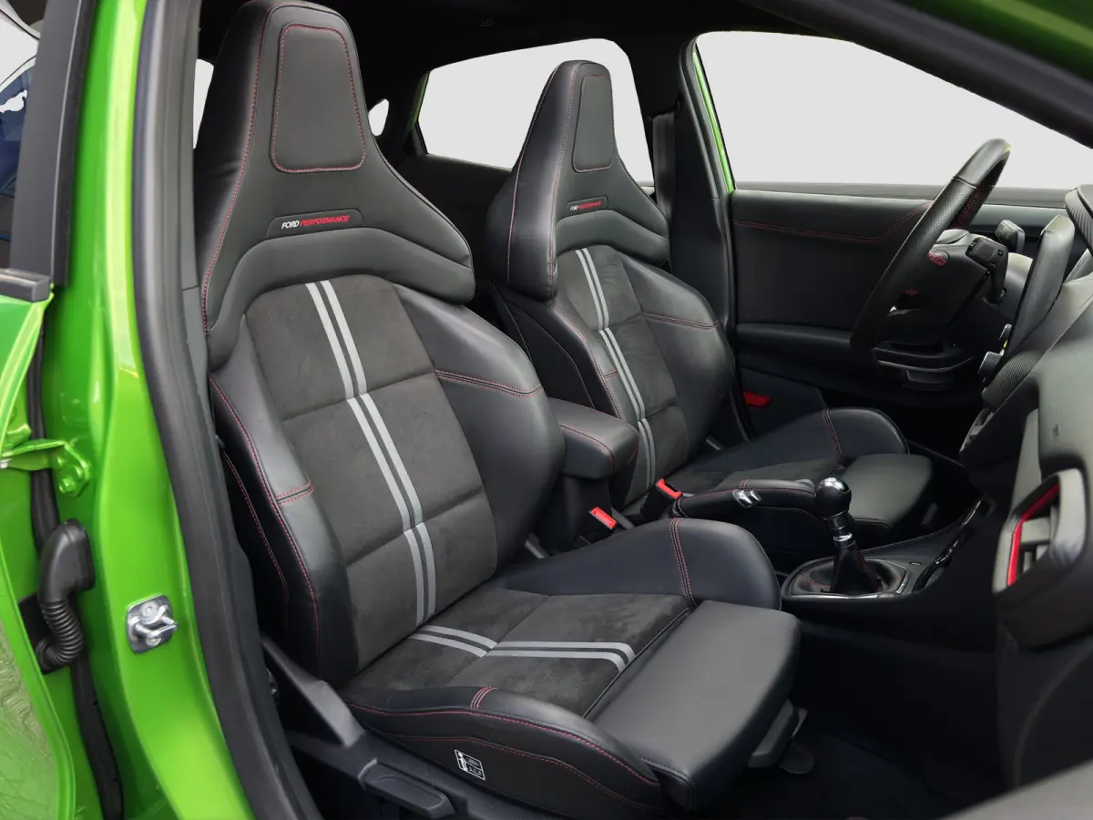 1.5 EcoBoost ST-X 200pk | Performance Pack | Org. NL | Pano | Stoelverwarming | Camera