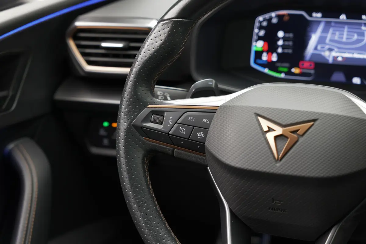 1.4 e-Hybrid VZ Copper Edition |MagneticTechMatt|Memory|Carplay|Camera|