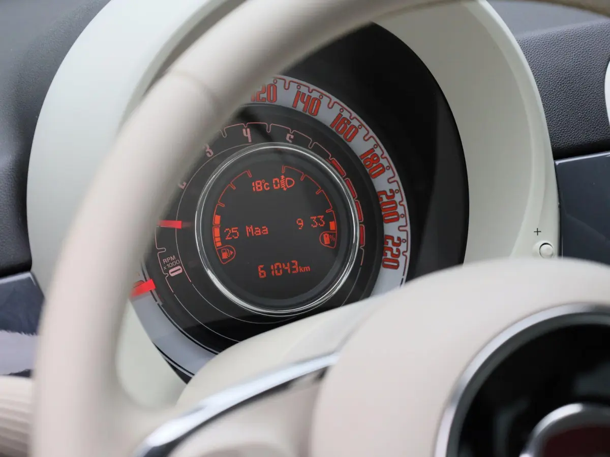 1.0 Hybrid Lounge | APPLE CARPLAY - ANDROID AUTO | AIRCO | CRUISE CONTROL | LICHTMETALEN VELGEN |