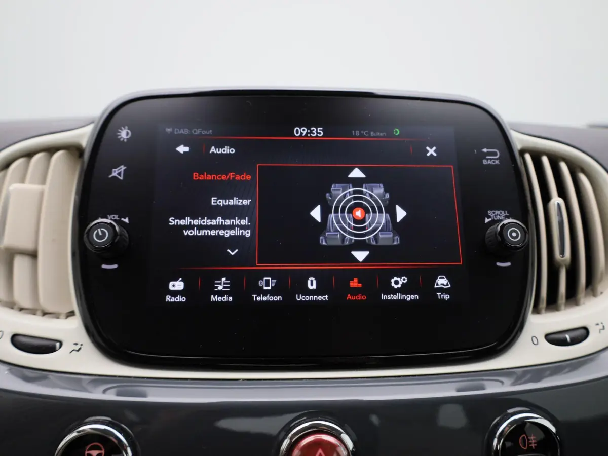 1.0 Hybrid Lounge | APPLE CARPLAY - ANDROID AUTO | AIRCO | CRUISE CONTROL | LICHTMETALEN VELGEN |