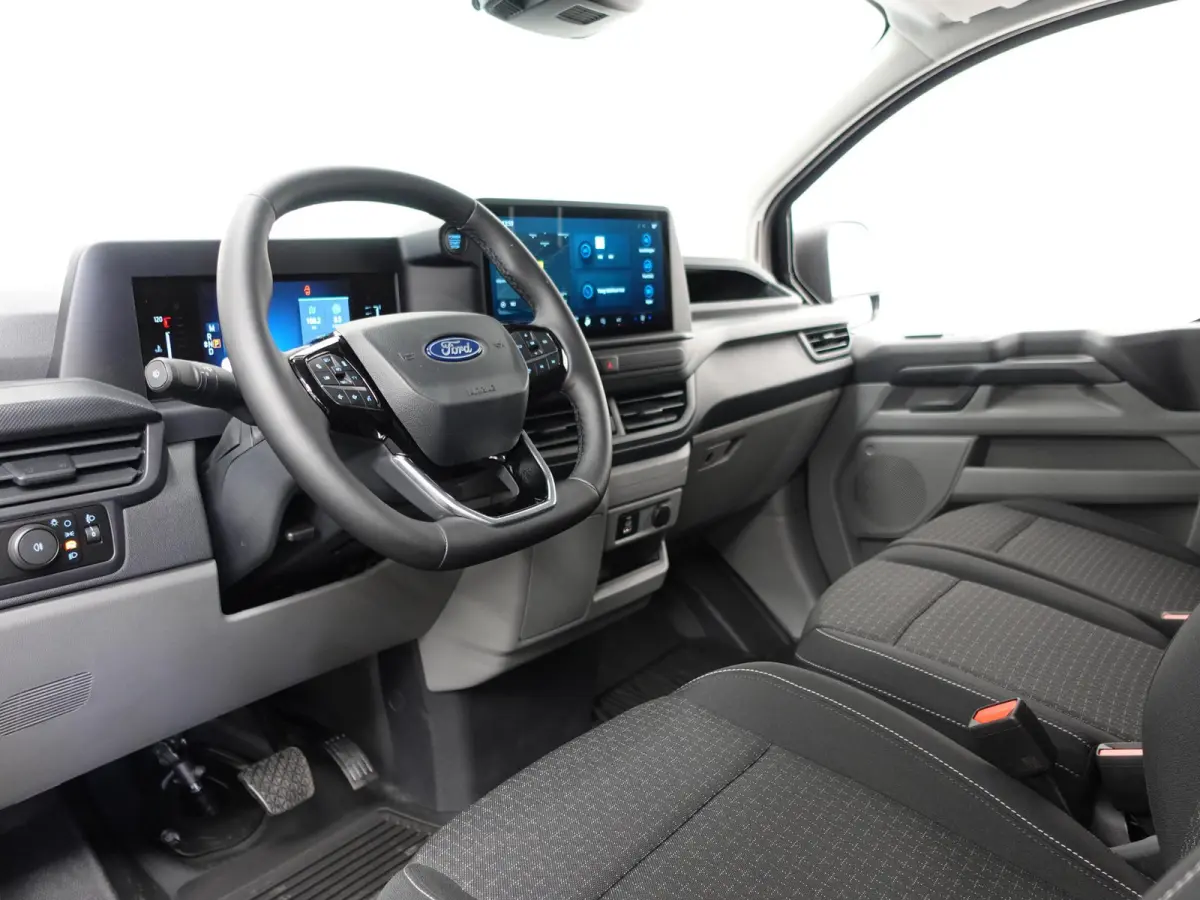 300 2.0 TDCI L2H1 Trend Automaat Nieuw Model Airco Navigatie Cruise PDC Camera