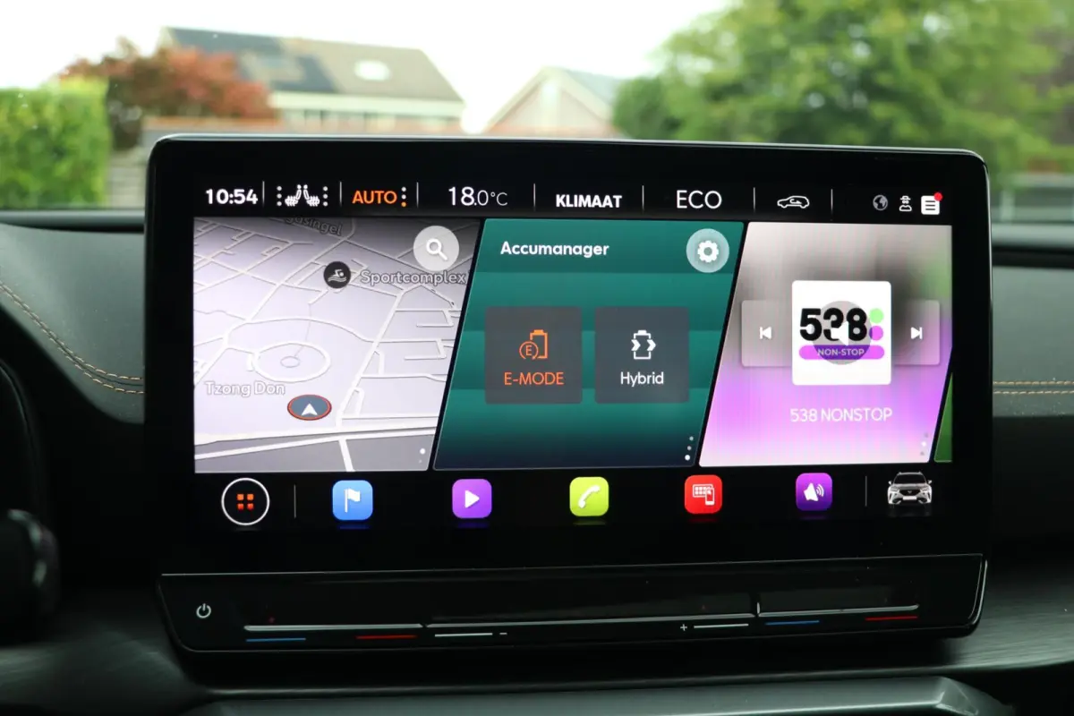 1.4 e-Hybrid 245PK VZ Performance Panodak Carbon Schaalzetels Matrix-Beam AdaptiveCruise Led Stoelverw AppleCarplay 32000KM BJ2024