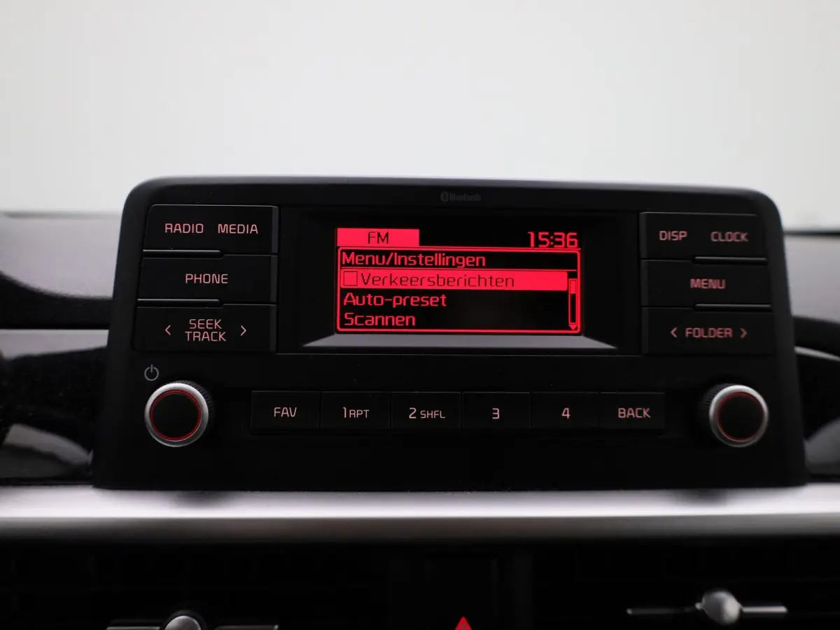 1.0 DPi ComfortLine | APPLE CARPLAY | AIRCO | BT TELEFOON | 5 DEURS | CENTRALE DEUR VERGRENDLING | CRUISE CONTROL |