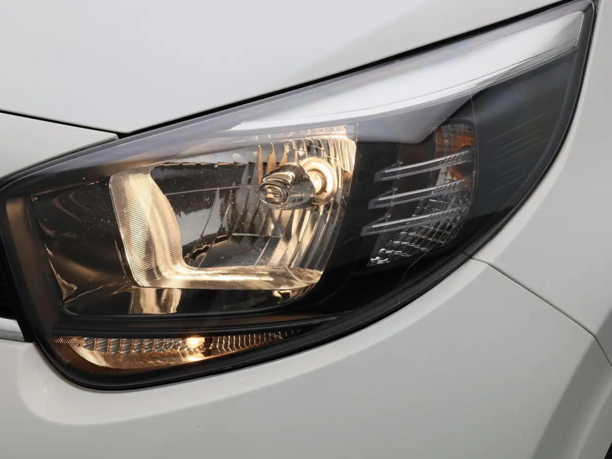 1.0 DPi ComfortLine | APPLE CARPLAY | AIRCO | BT TELEFOON | 5 DEURS | CENTRALE DEUR VERGRENDLING | CRUISE CONTROL |