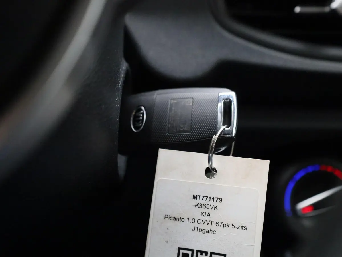 1.0 DPi ComfortLine | APPLE CARPLAY | AIRCO | BT TELEFOON | 5 DEURS | CENTRALE DEUR VERGRENDLING | CRUISE CONTROL |