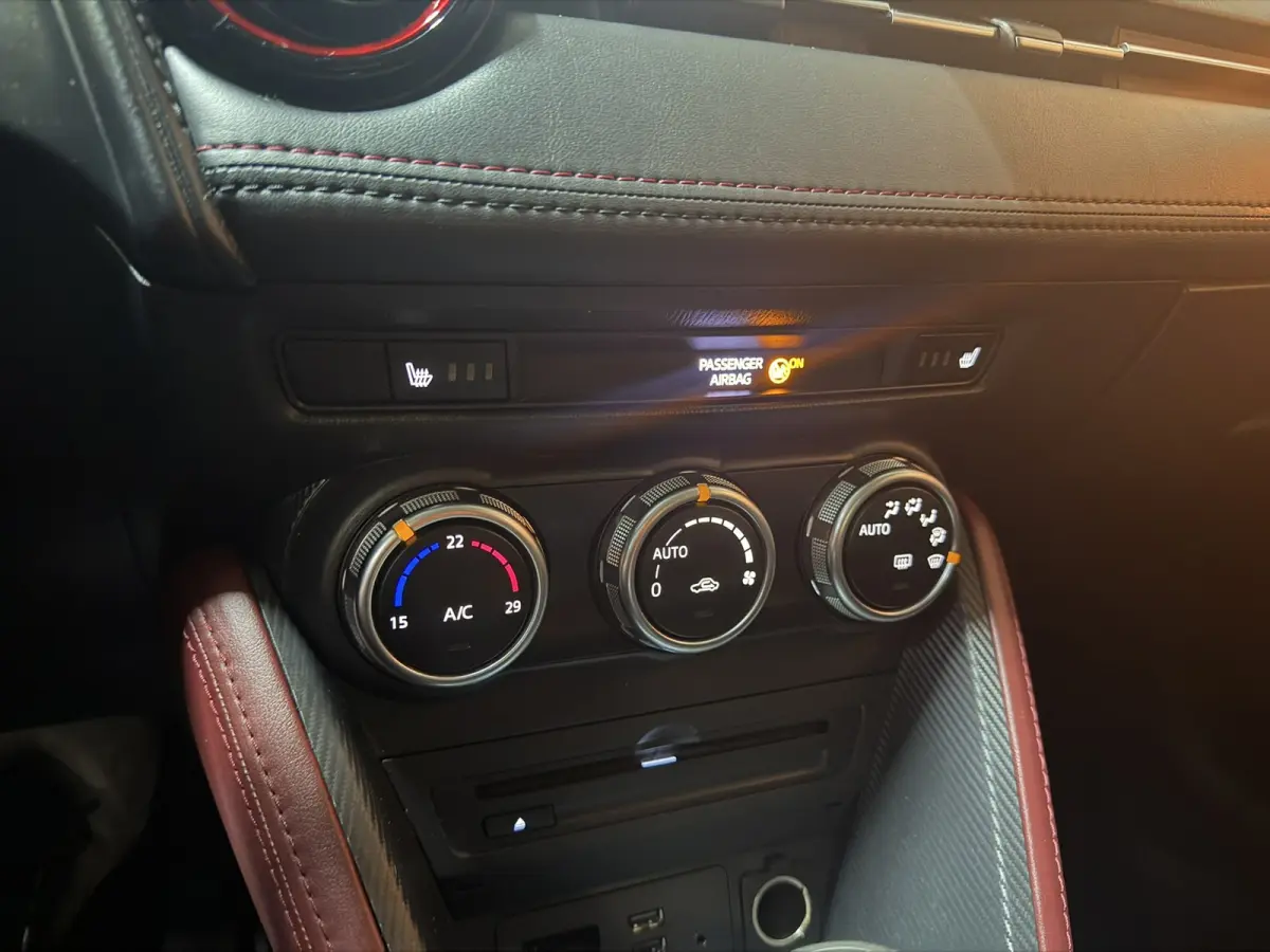 2.0 SkyActiv-G 120 GT-M Garantie Xenon Camera Head up Rijklaar