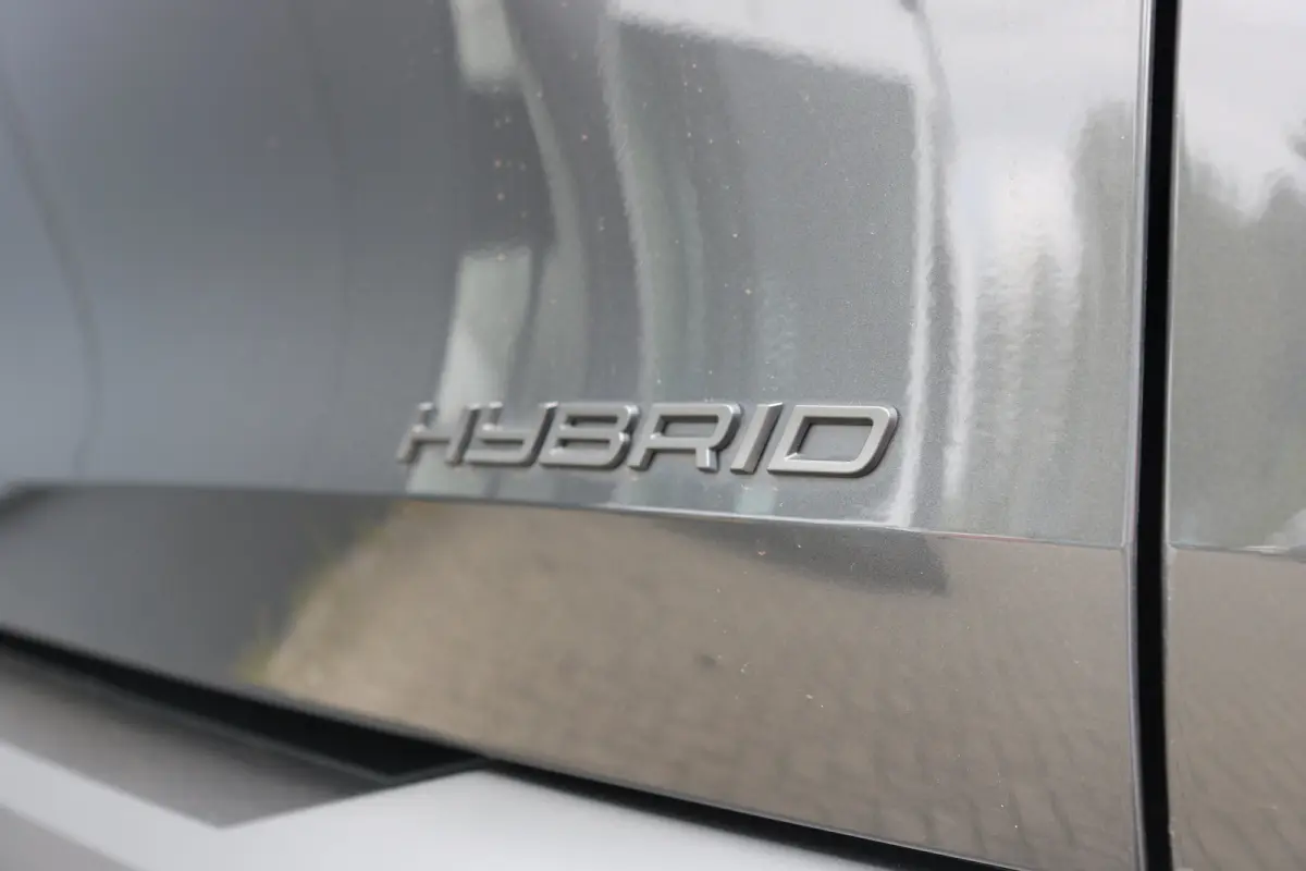 1.2 Hybrid 136 GT 7p | Schuif kanteldak | Alcantara | 360 Pakket | | Panoramadak | Rondomzicht camera | Voorstoelen verwarmd | Achterbank verwarmd | Navi | Apple Carplay/Android  |