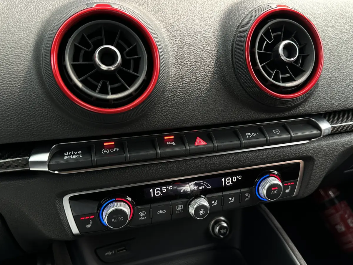 2.5 TFSI Quattro Panoramadak, B&O, Maxton, Carbon