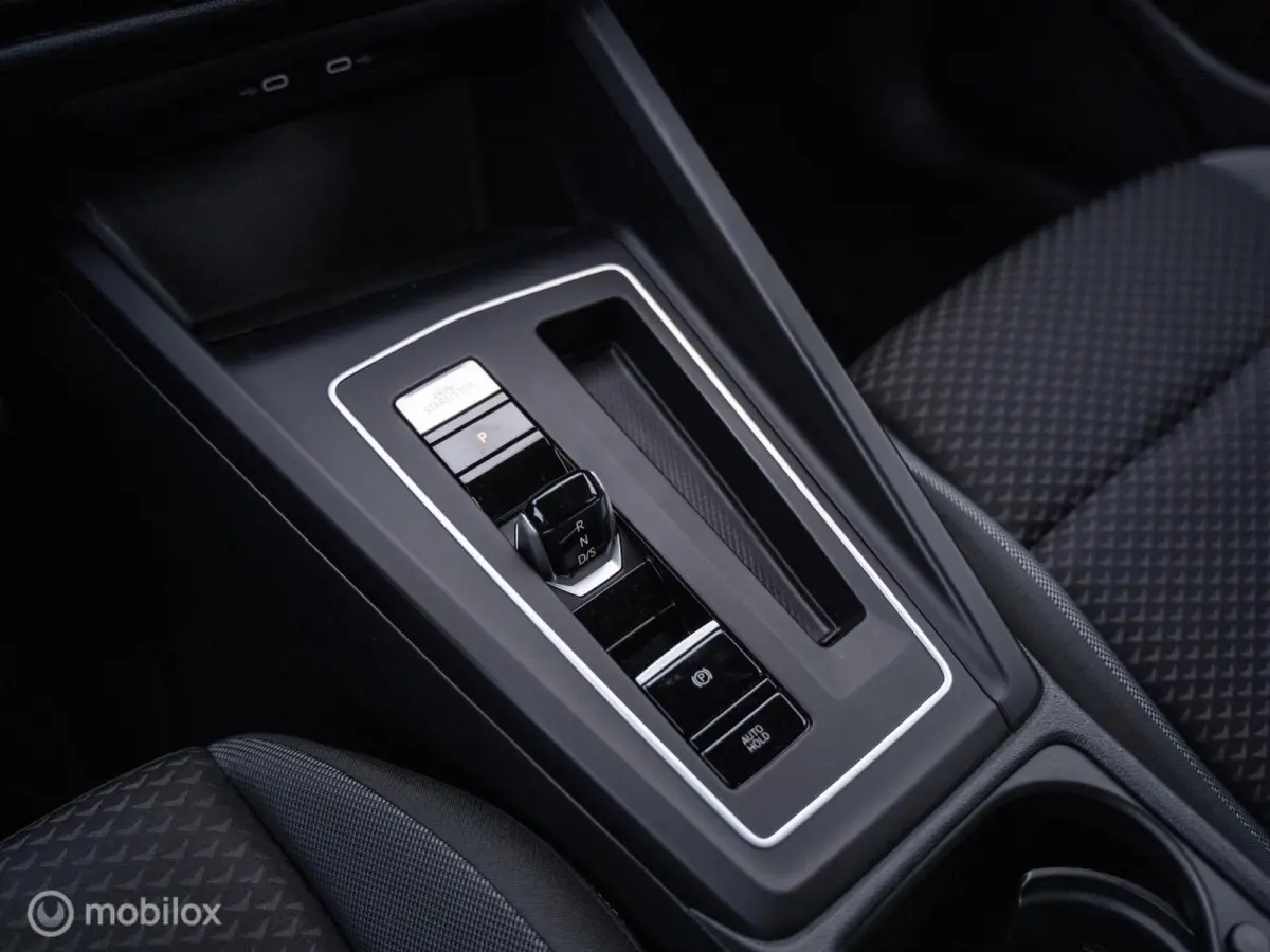1.5 eTSI Life Business|Stuur+Stoel verw|Adapt.cruise|LED|Clima|Carplay
