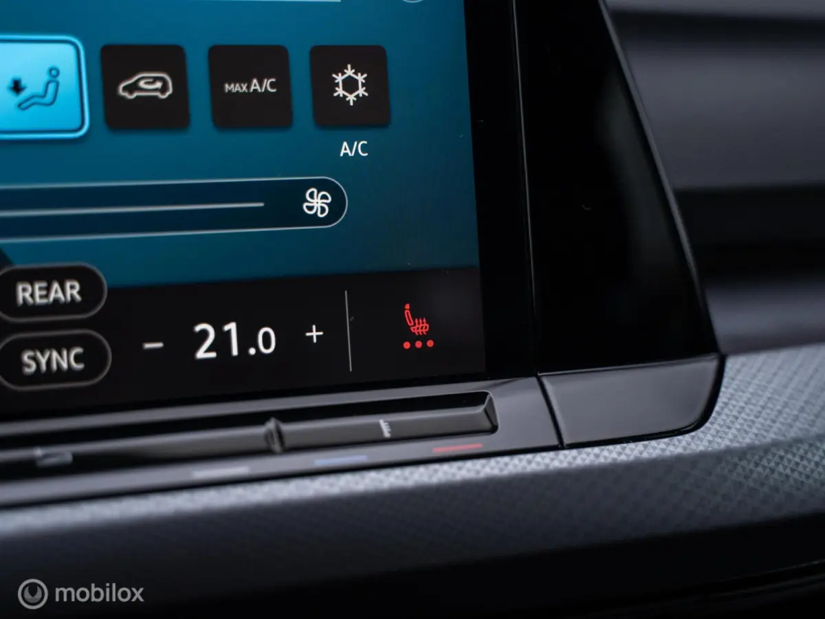 1.5 eTSI Life Business|Stuur+Stoel verw|Adapt.cruise|LED|Clima|Carplay