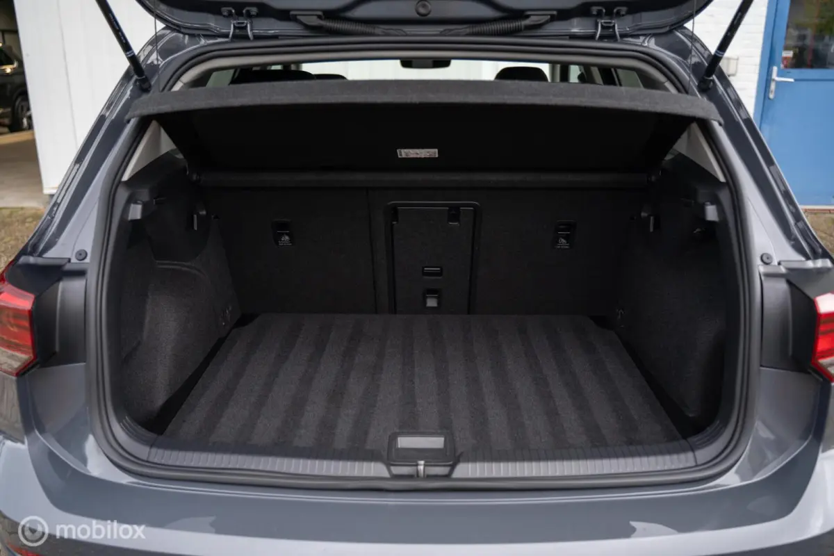 1.5 eTSI Life Business|Stuur+Stoel verw|Adapt.cruise|LED|Clima|Carplay