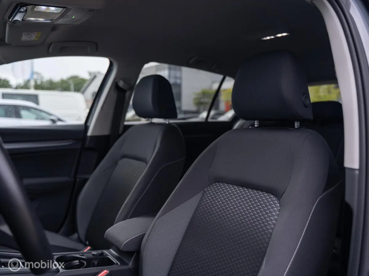 1.5 eTSI Life Business|Stuur+Stoel verw|Adapt.cruise|LED|Clima|Carplay