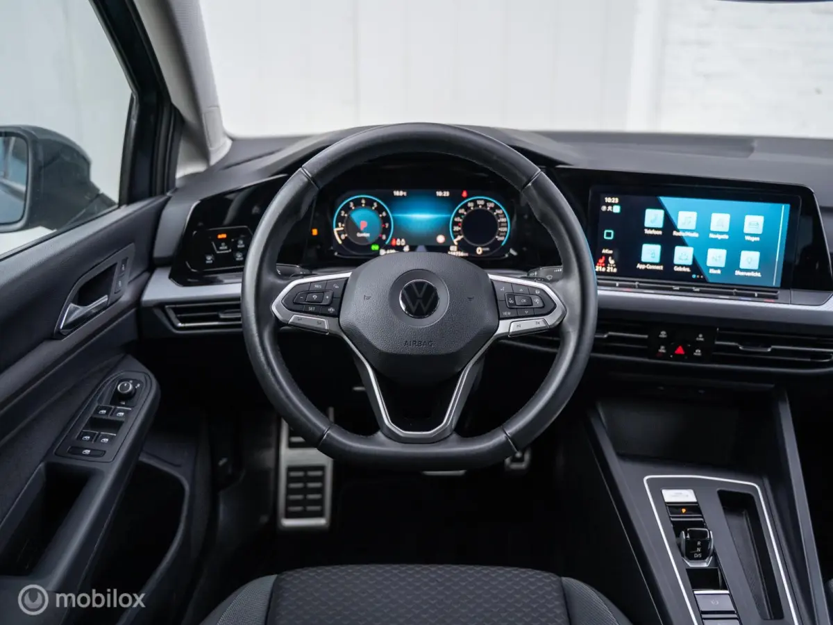 1.5 eTSI Life Business|Stuur+Stoel verw|Adapt.cruise|LED|Clima|Carplay