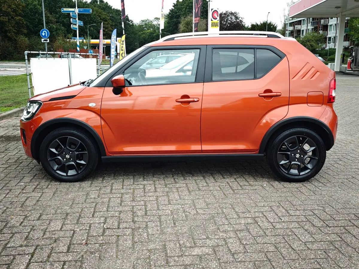 1.2 Smart Hybrid Select | Achteruitrijcamera | Stoelverwarming | NL- auto
