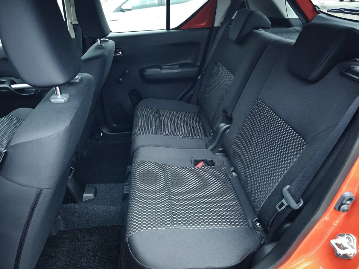 1.2 Smart Hybrid Select | Achteruitrijcamera | Stoelverwarming | NL- auto
