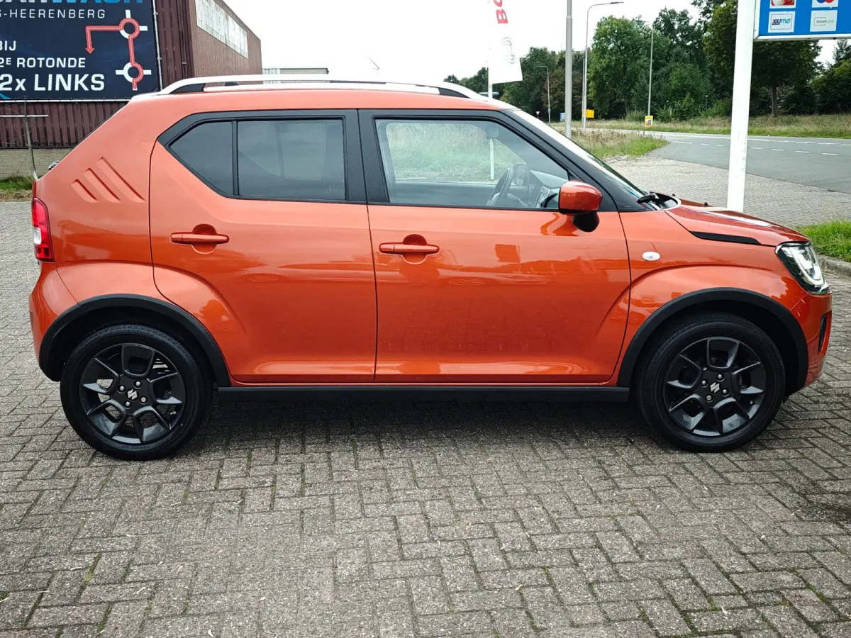 1.2 Smart Hybrid Select | Achteruitrijcamera | Stoelverwarming | NL- auto