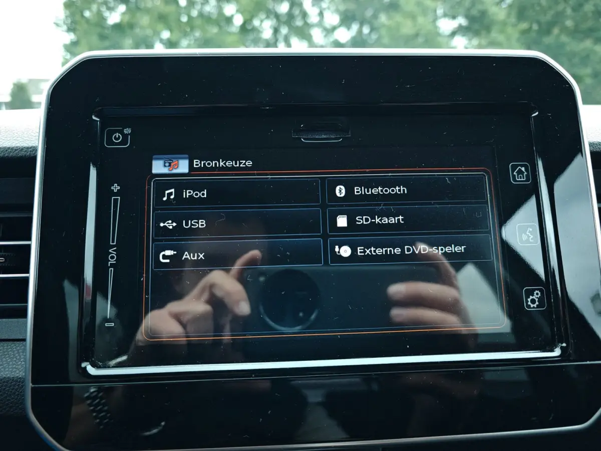 1.2 Smart Hybrid Select | Achteruitrijcamera | Stoelverwarming | NL- auto
