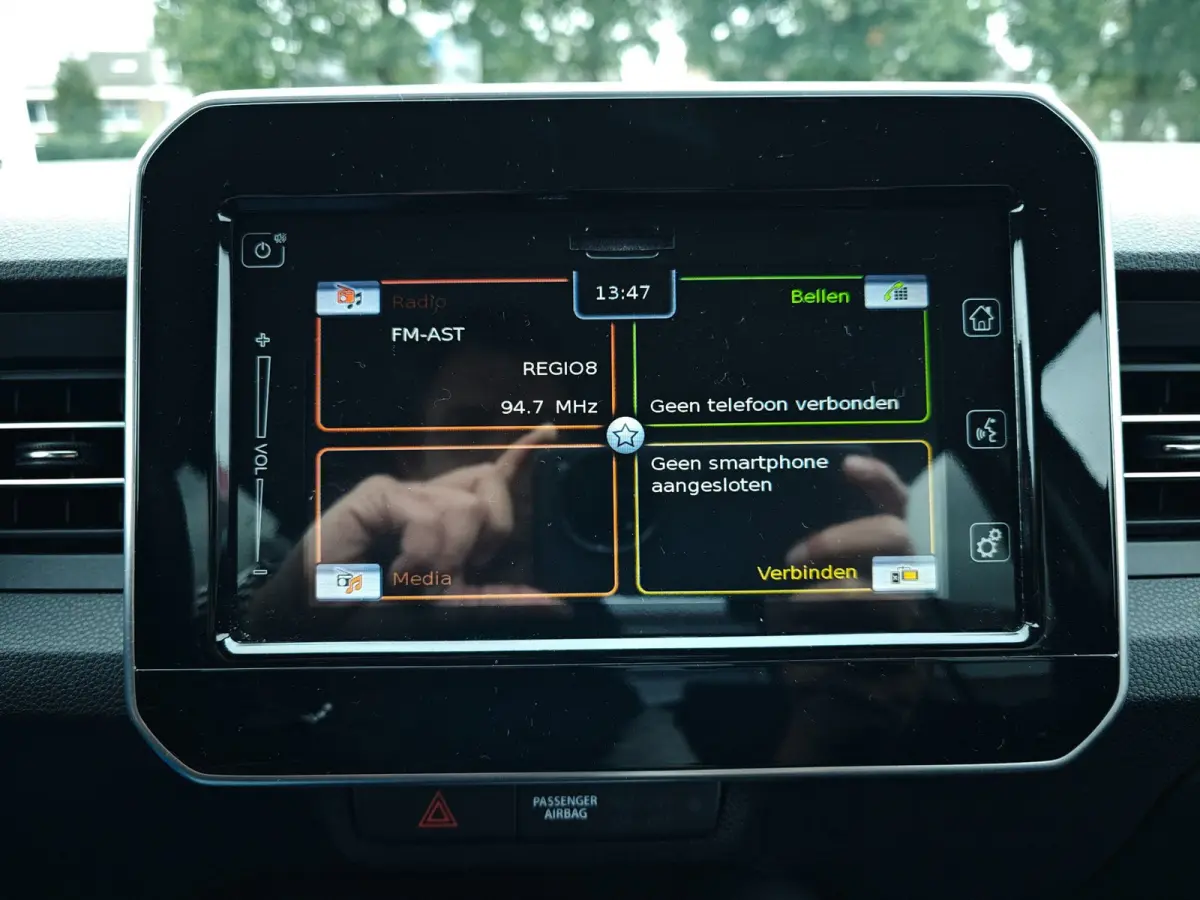 1.2 Smart Hybrid Select | Achteruitrijcamera | Stoelverwarming | NL- auto