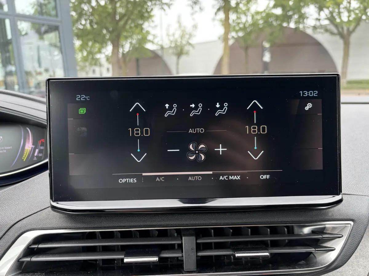 GT HYBRID VAN:33.900,- VOOR:29.877,- UW HERFSTVOORDEEL: 4.023,- | 7 PER. | ADAPT. CRUISE CONTROL | RIJKLAARPRIJS INCL. 12 MND BOVAG GARANTIE|