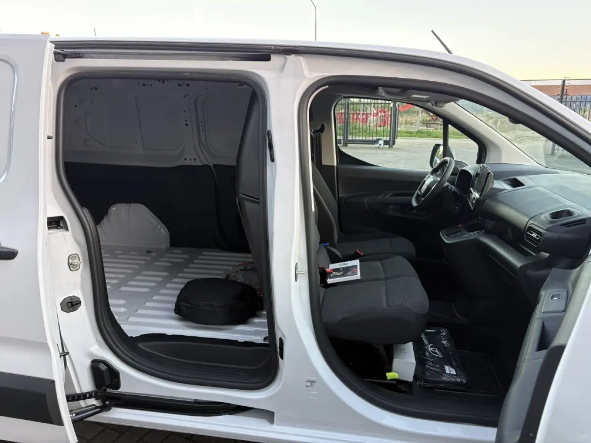 50 kWh | 3-pers | Camera | Carplay