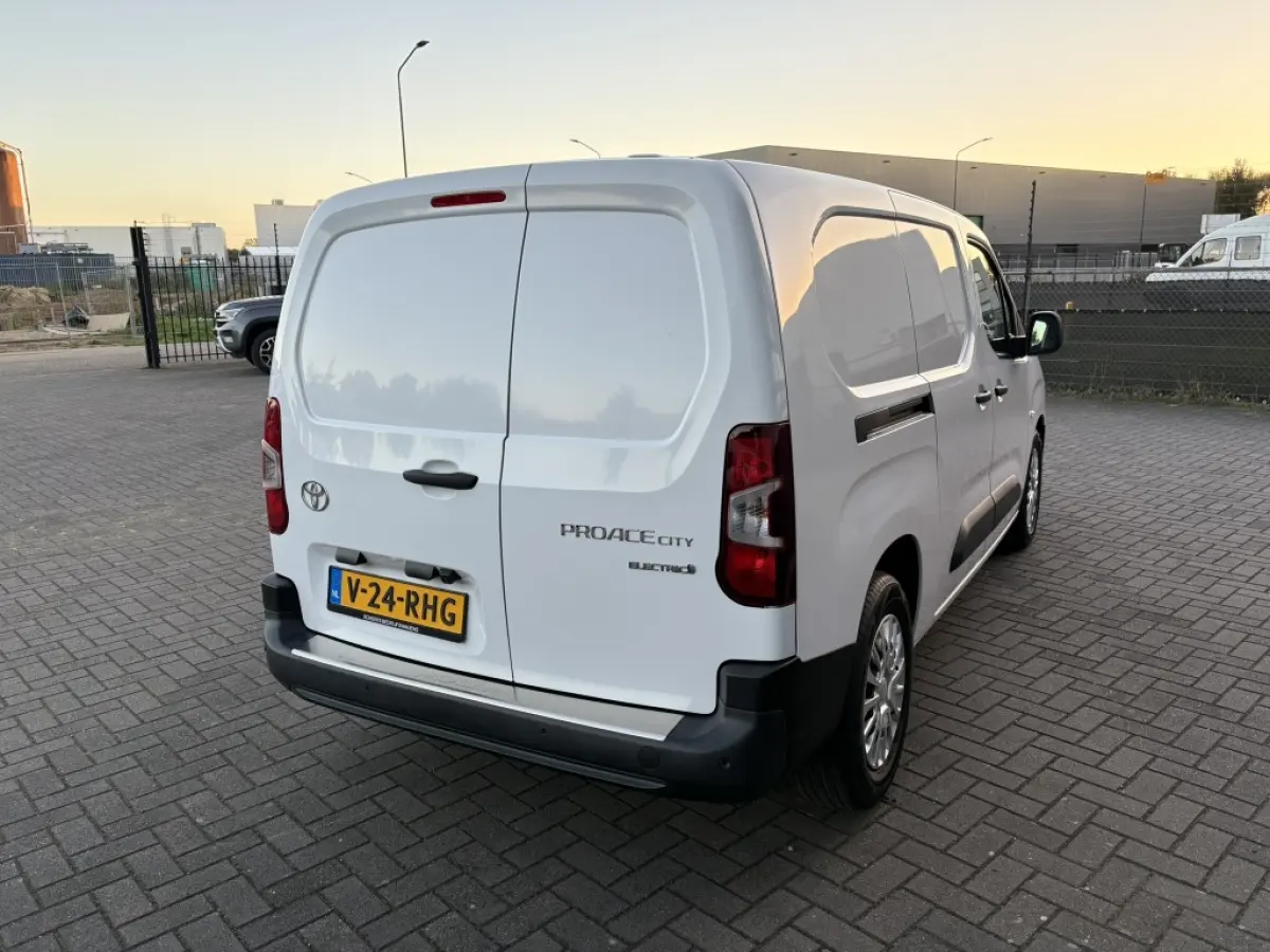 50 kWh | 3-pers | Camera | Carplay
