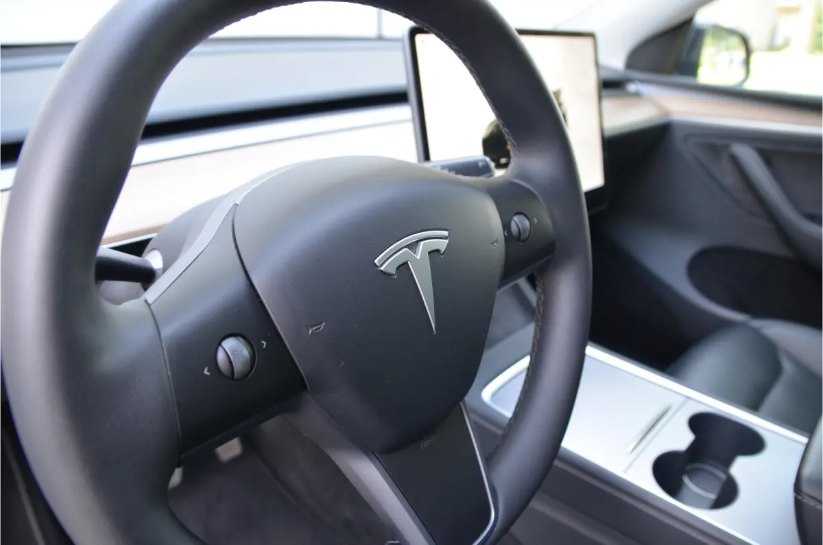 RWD 58 kWh Autopilot3.0, 20" velgen!
