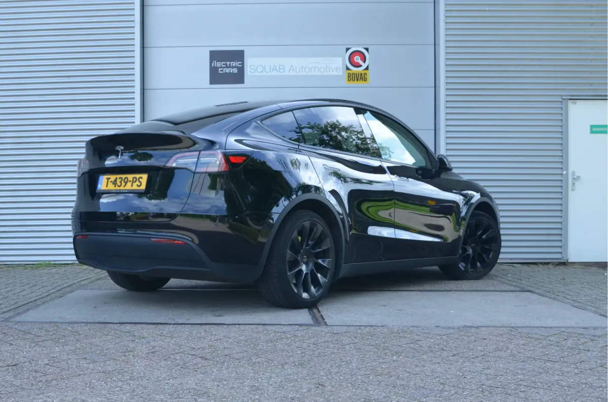 RWD 58 kWh Autopilot3.0, 20" velgen!