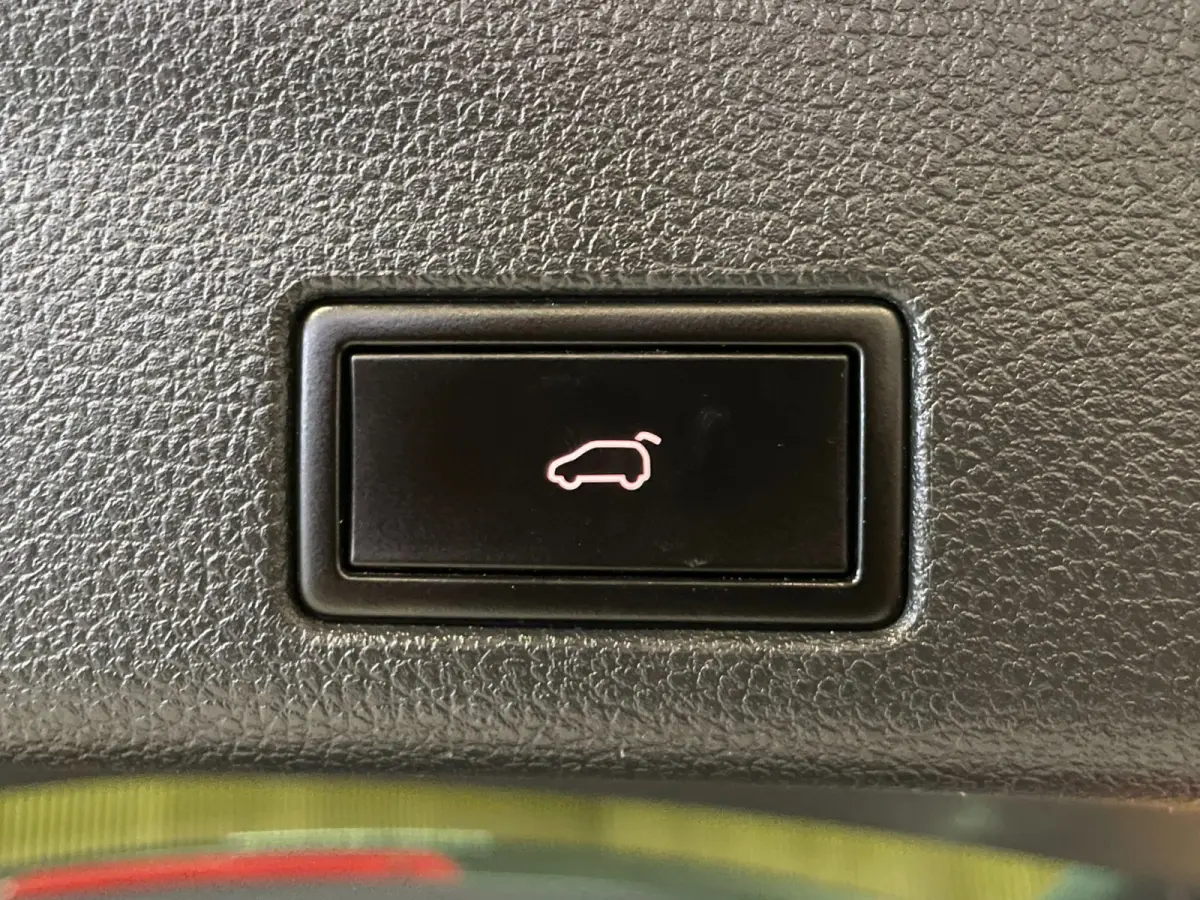 1.4 TSI|7-PERSOONS|AUTOMAAT|LEDER|PANO|STOELVERW.|ELEK.STOELEN+A-KLEP|CAMERA|CRUISE+CLIMA|PDC-A|LMV 18''|NAP|NL-AUTO