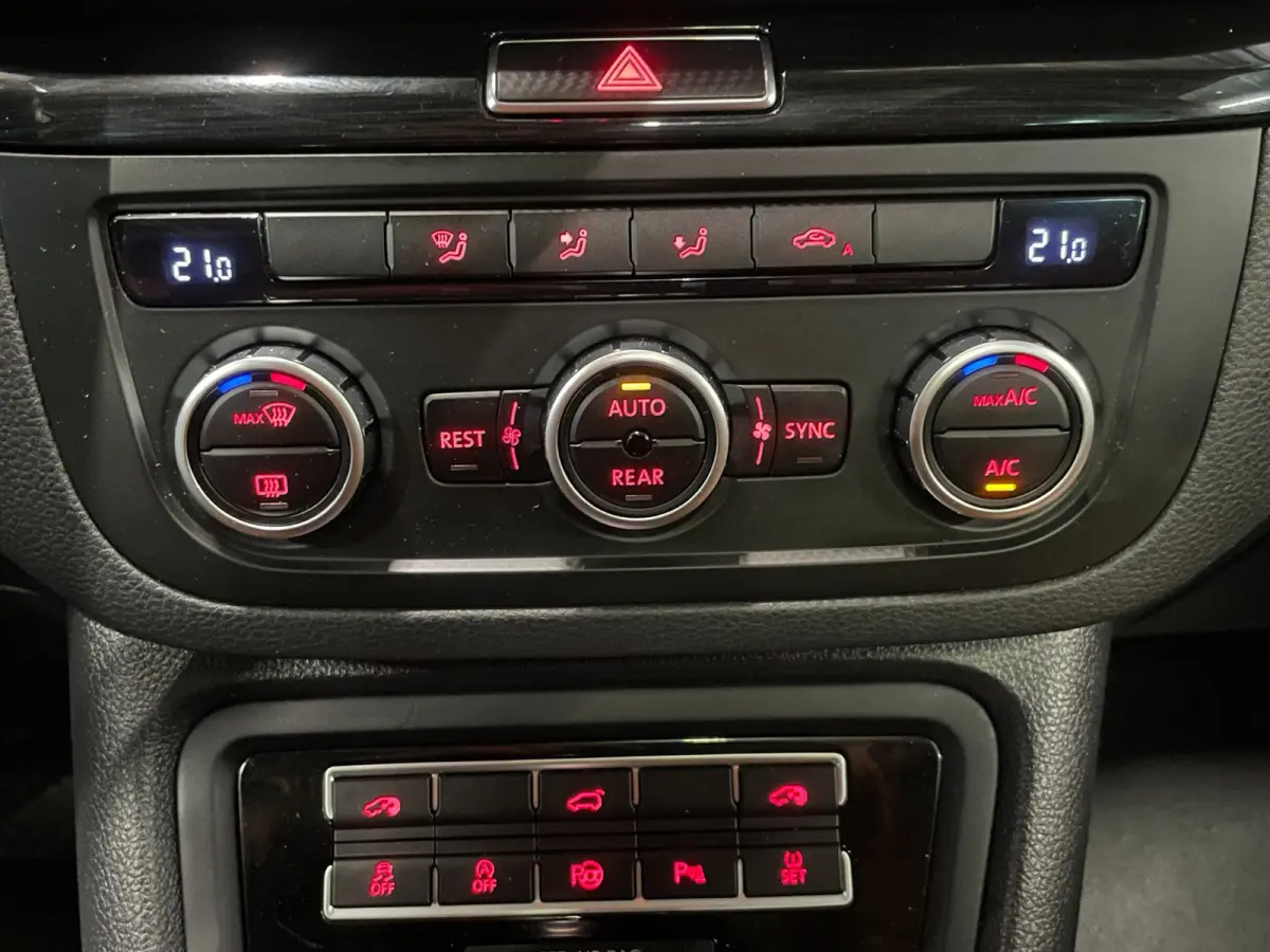 1.4 TSI|7-PERSOONS|AUTOMAAT|LEDER|PANO|STOELVERW.|ELEK.STOELEN+A-KLEP|CAMERA|CRUISE+CLIMA|PDC-A|LMV 18''|NAP|NL-AUTO