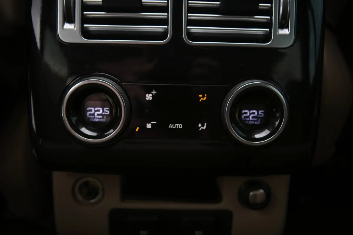3.0 D300 Vogue | HUD | Matrix LED | ACC | Pano | 360° | Meridian
