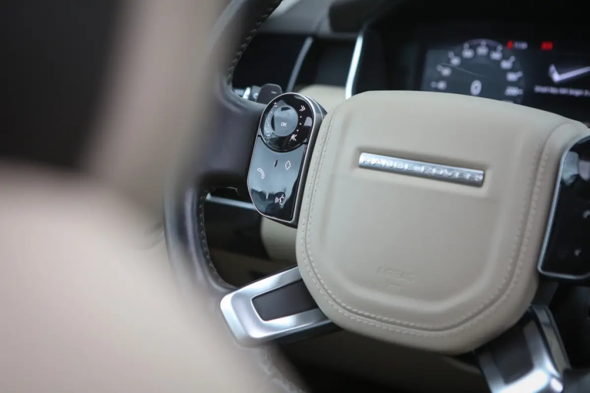 3.0 D300 Vogue | HUD | Matrix LED | ACC | Pano | 360° | Meridian