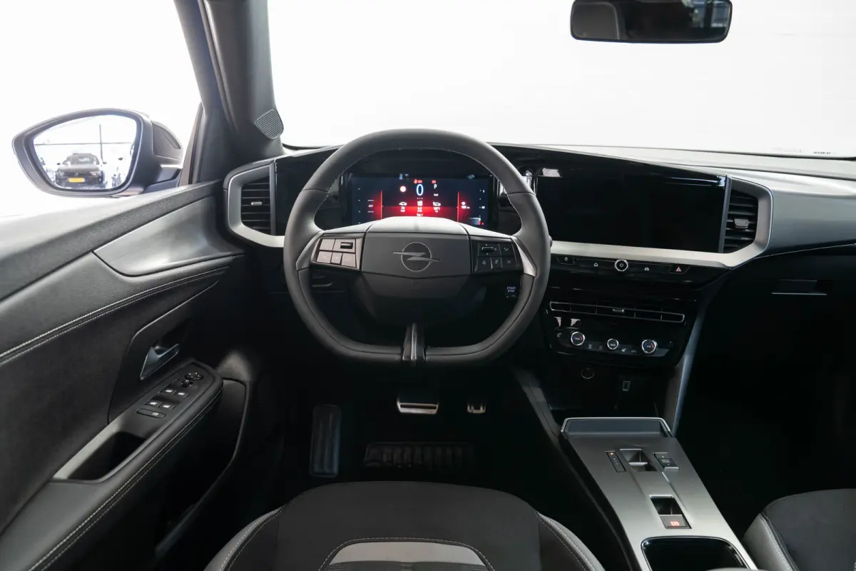 1.2 Turbo Hybrid GS | Tot 8 Jaar Garantie | Camera | Stoel & Stuurverwarming | Adaptive Cruise Controle | Navigatie | Apple Carplay & Android Auto |