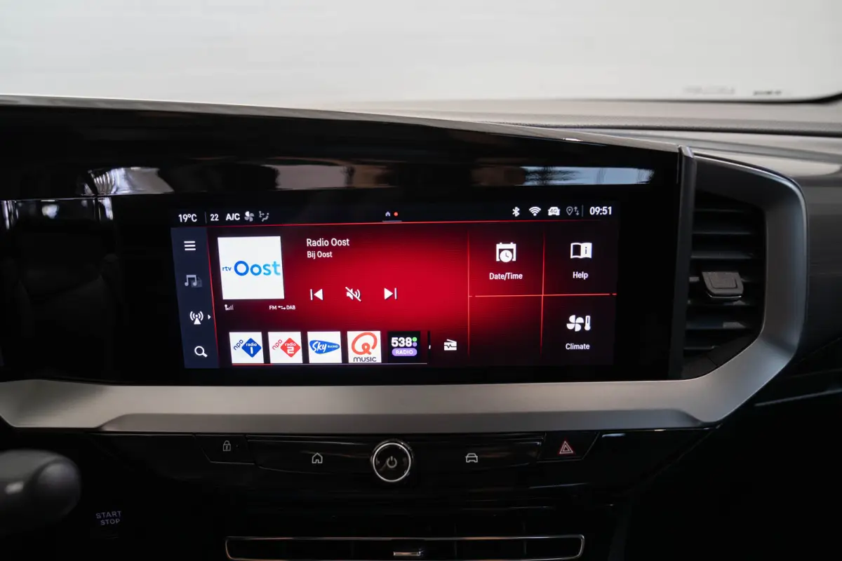 1.2 Turbo Hybrid GS | Tot 8 Jaar Garantie | Camera | Stoel & Stuurverwarming | Adaptive Cruise Controle | Navigatie | Apple Carplay & Android Auto |