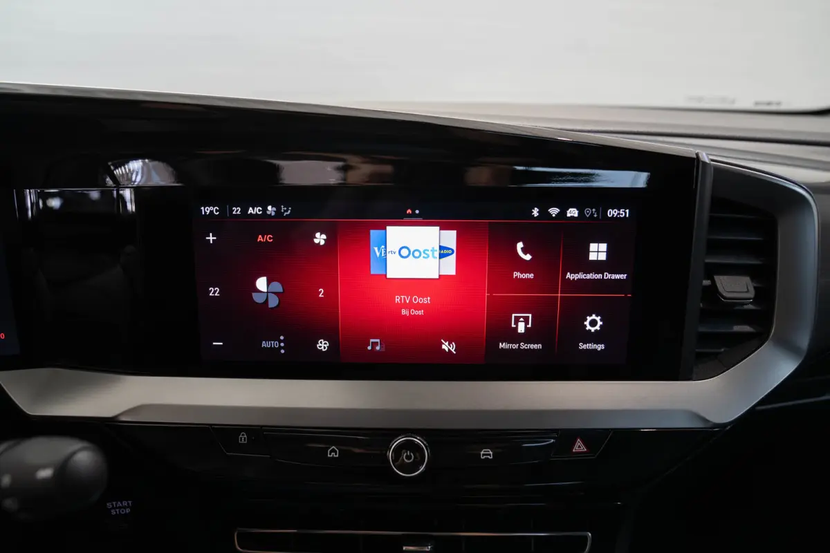 1.2 Turbo Hybrid GS | Tot 8 Jaar Garantie | Camera | Stoel & Stuurverwarming | Adaptive Cruise Controle | Navigatie | Apple Carplay & Android Auto |