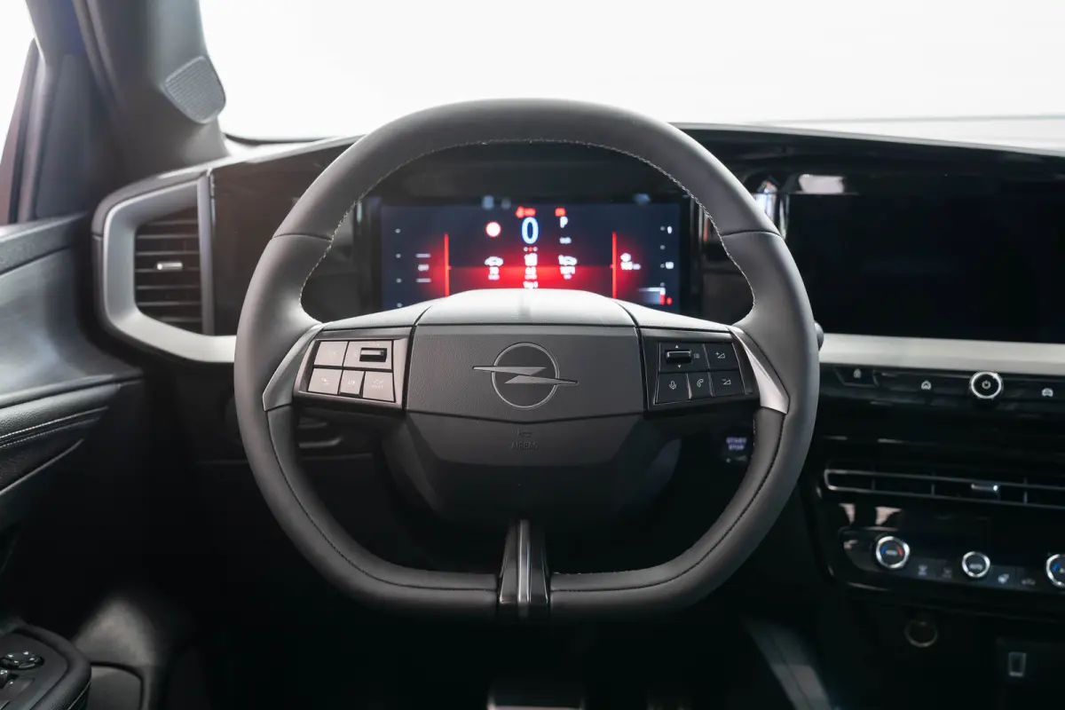 1.2 Turbo Hybrid GS | Tot 8 Jaar Garantie | Camera | Stoel & Stuurverwarming | Adaptive Cruise Controle | Navigatie | Apple Carplay & Android Auto |